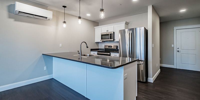 Bridgton Apartment: 271 Main St