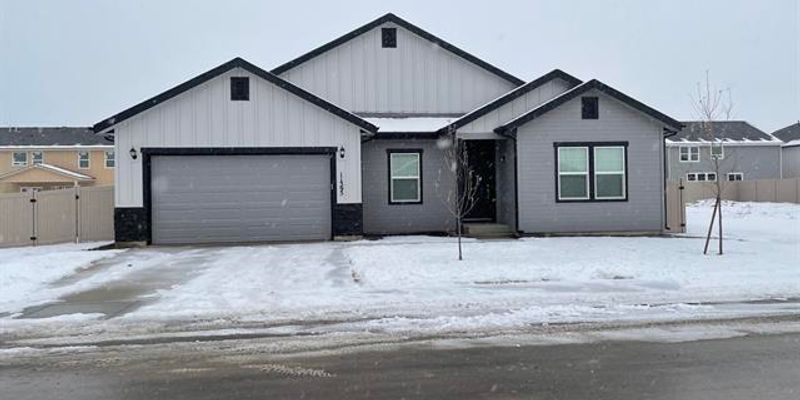 Nampa House: 11395 W Taviton St