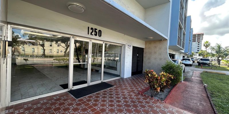 North Miami Apartment: 1250 NE 125th St