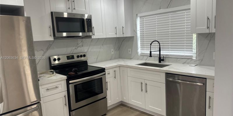Miami Gardens House: 3020 NW 203rd Ln #3020