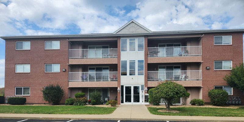 Butler Apartment: 220 Independence Ln