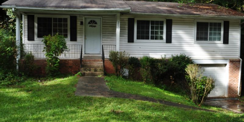 Atlanta House: 2875 Hedgewood Drive Northwest