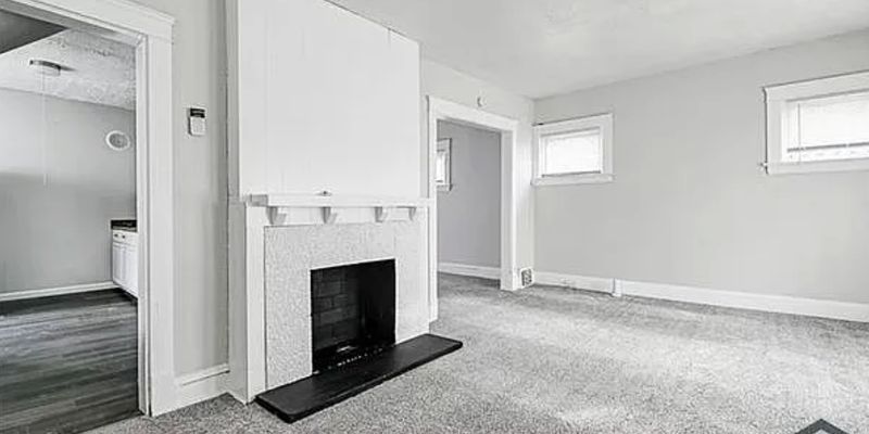 Cleveland House: 18105 Olympia Rd