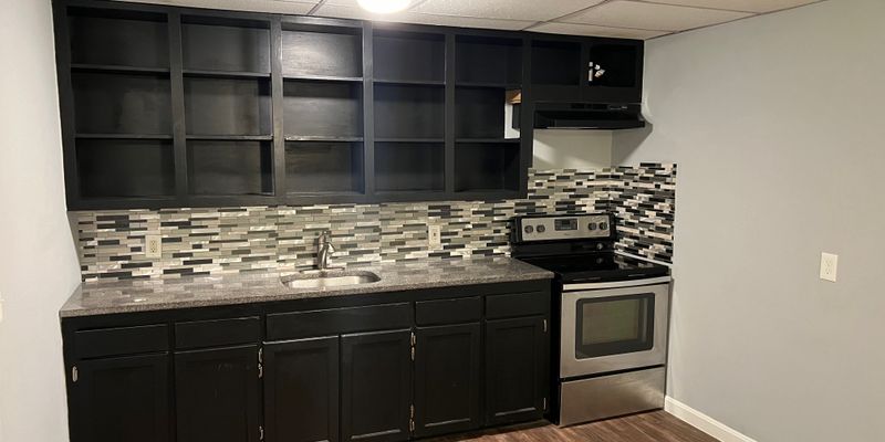 Biddeford Apartment: 159 Elm St