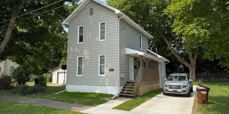Jackson House: 512 Blackman St