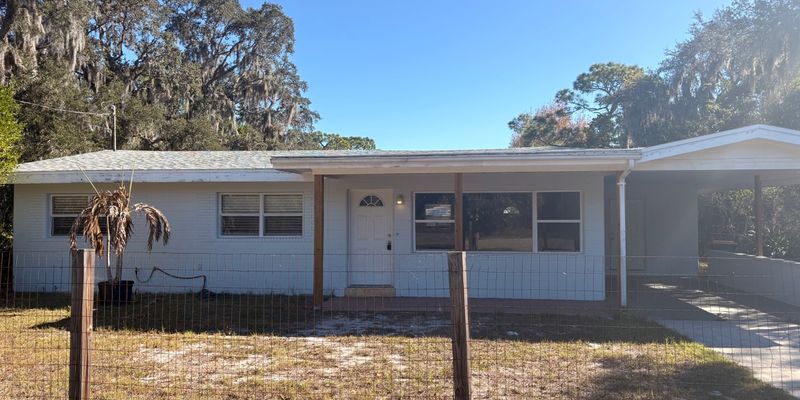 Sebring House: 4018 Lakewood Rd