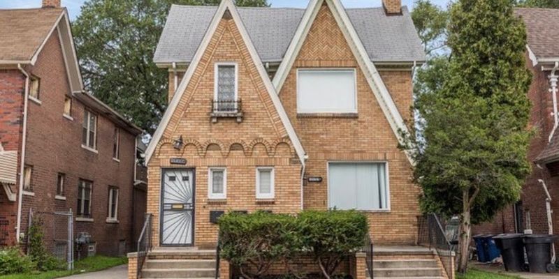 Detroit Apartment: 17332-B Stoepel St
