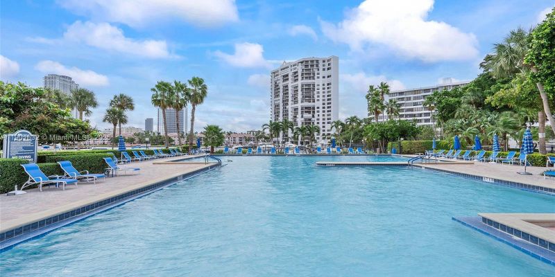 Hallandale Beach Condo: 600 Three Islands Boulevard