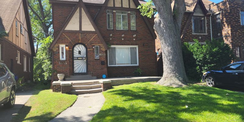 Detroit Apartment: 17159 Northlawn St