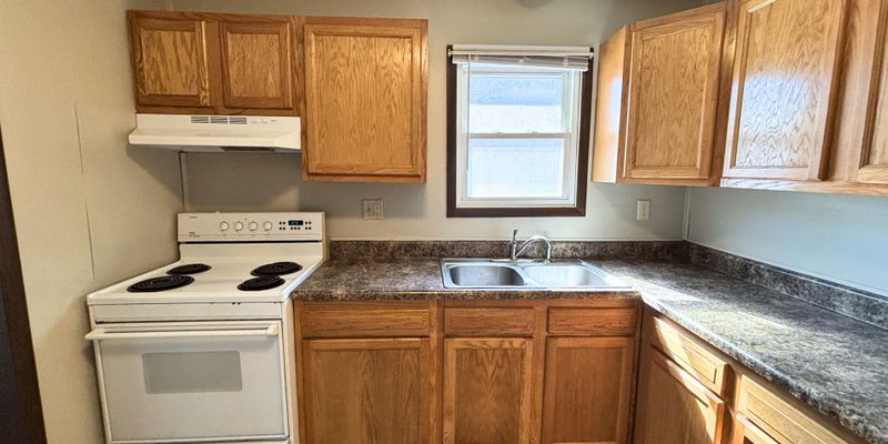 Warsaw Apartment: 415 N. Parker Street