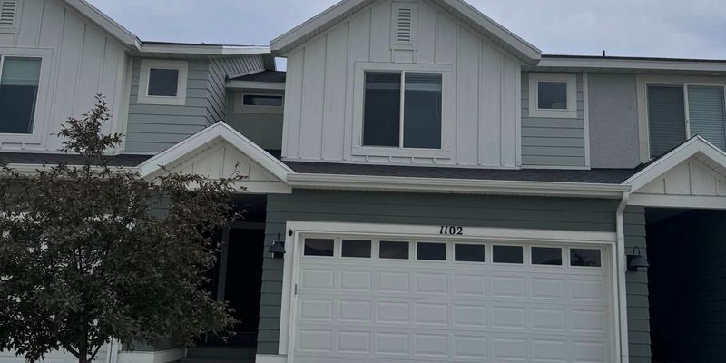 Saratoga Springs Apartment: 1102 E dogwatch drive