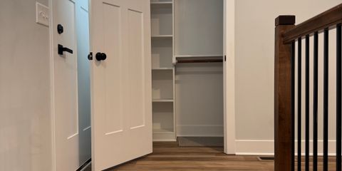 OG_A_Entry_Closet.jpeg