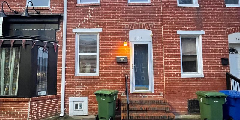 Baltimore House: 827 Washington Blvd