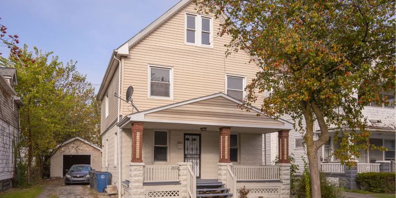 Cleveland House: 2832 E 125th St