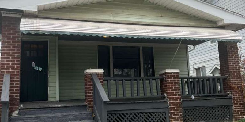 Cleveland Multiplex: 2989 E 61st St