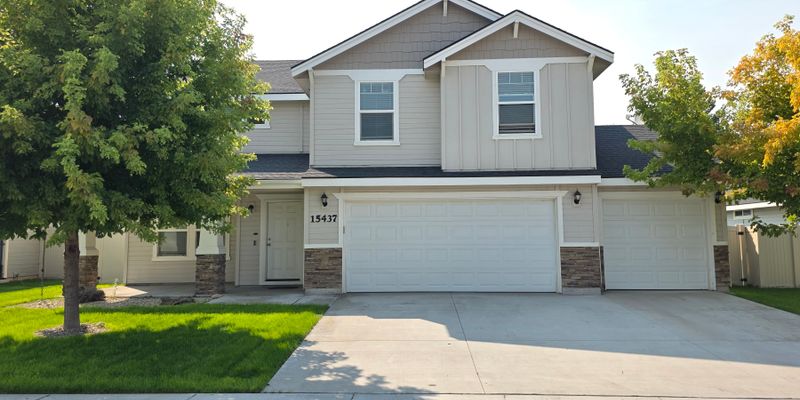 Nampa House: 15437 N Bonelli Ave