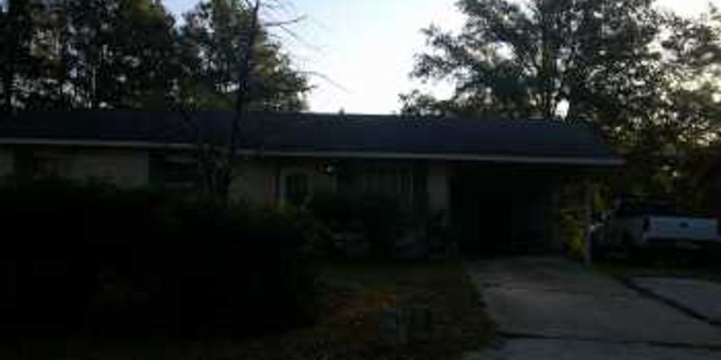 Dumas House: 129 Pistachio Dr