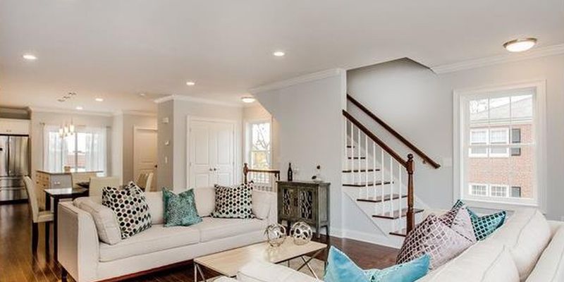 West Hartford Condo: 777 North Main Street