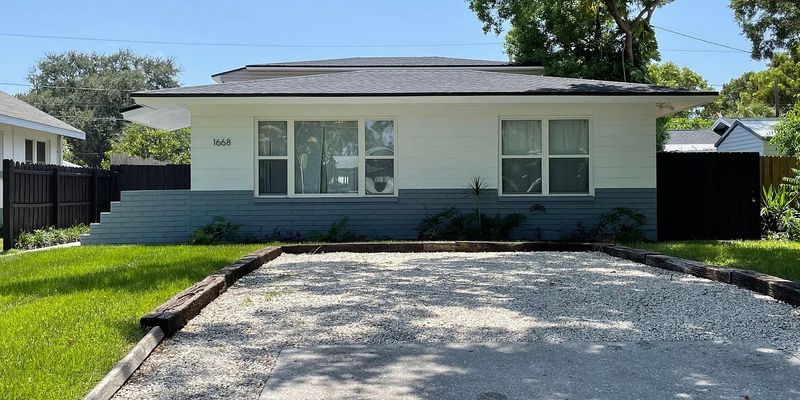 St. Petersburg House: 1668 24th Ave N