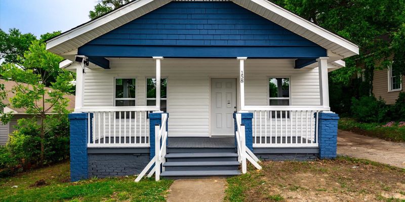 Spartanburg House: 158 Seay St