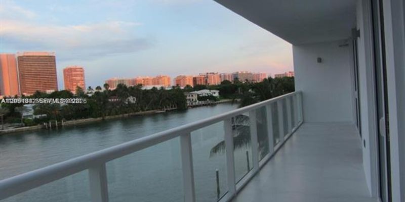 Bay Harbor Islands Condo: 9821 E Bay Harbor Dr