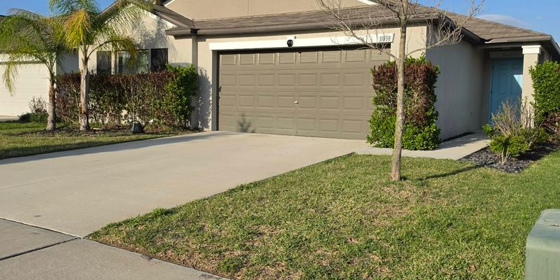 Riverview House: 11838 Blackeyed Susan Dr