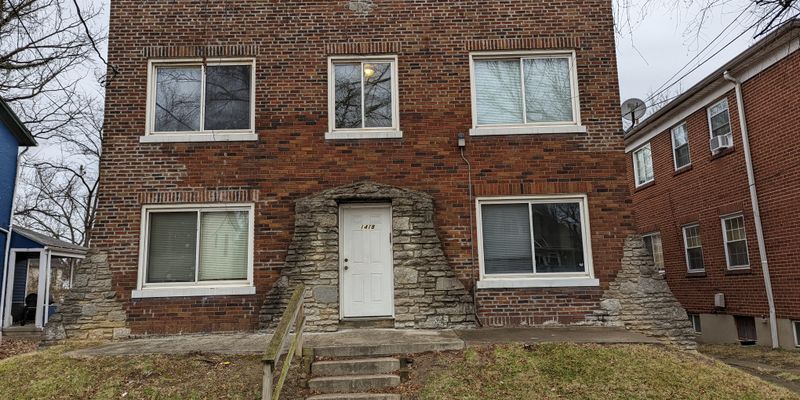 Cincinnati Apartment: 1418 Regent Avenue