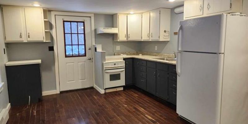 Townshend Apartment: 3031 VT Route 30