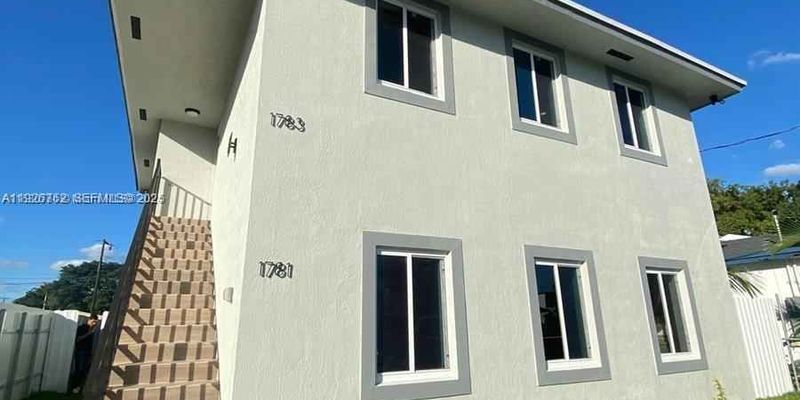 Miami Apartment: 1783 NW 65th St