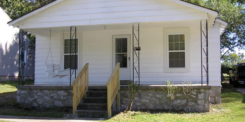 Bowling Green House: 1424 Neal St