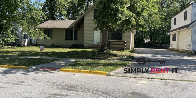 Ames House: 4116 Harris St