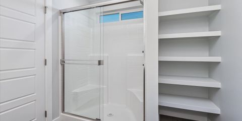19-Bathroom.jpg