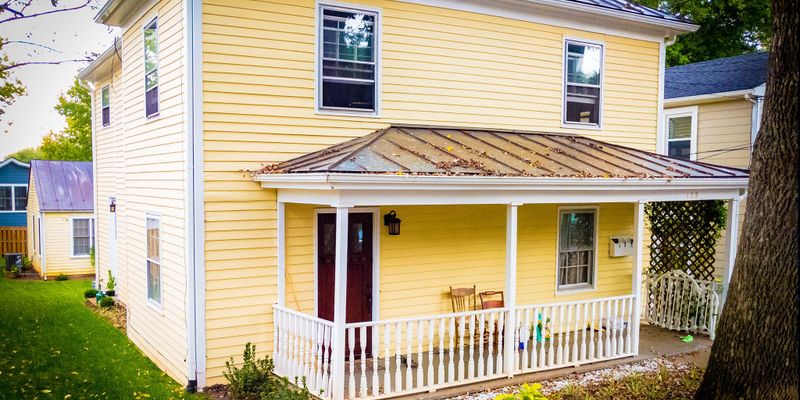 Charlottesville Apartment: 128 Goodman Street