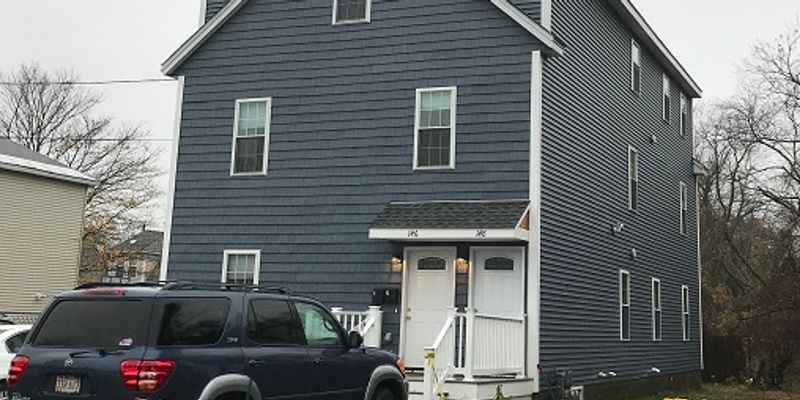 Lowell Apartment: 146 Alma Street