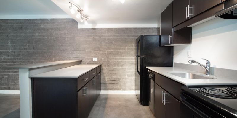 Tempe Apartment: 121 E Broadway Rd