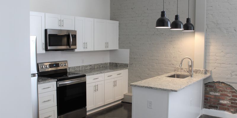 Suffolk Apartment: 410 Wellons St