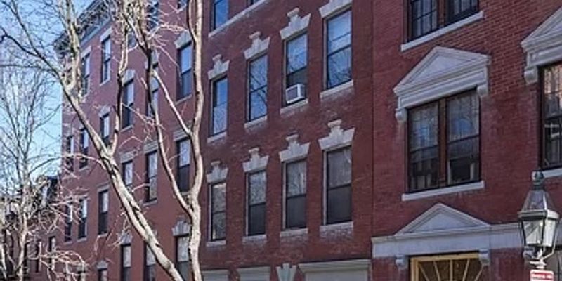 Boston Apartment: 50 Garden St