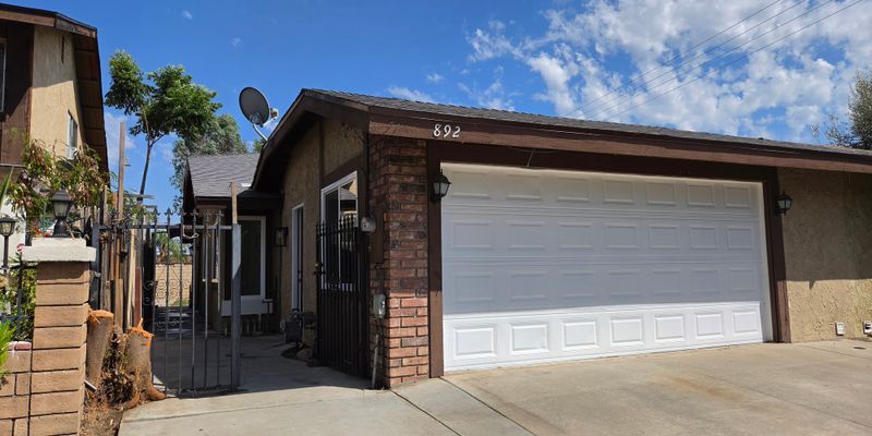 Lake Elsinore House: 892 Robin Dr