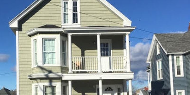 Lowell Apartment: 41 Bowers Street