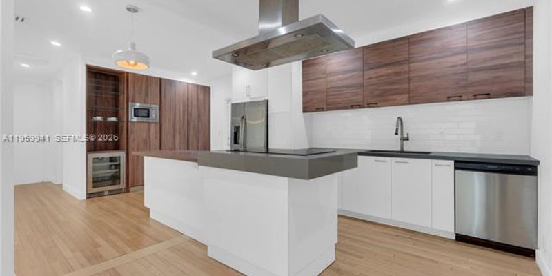 Miami Shores House: 1296 NE 99th St