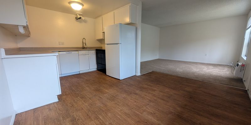 El Cajon Apartment: 1054 S Magnolia Ave