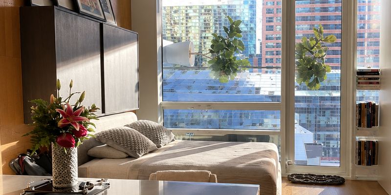 Los Angeles House: 877 Francisco St Unit 1115