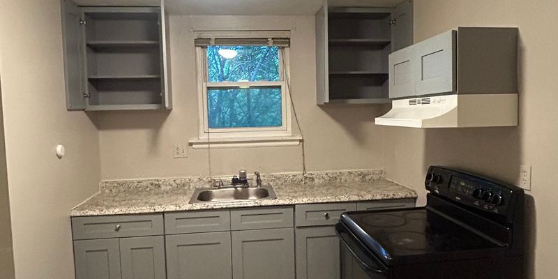 Hartford House: 487 New Britain Ave