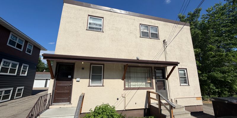 Fargo Apartment: 1209 11 1/2 St N