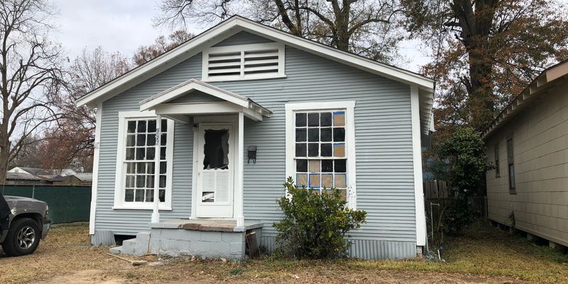 Shreveport House: 2906 Regent Street
