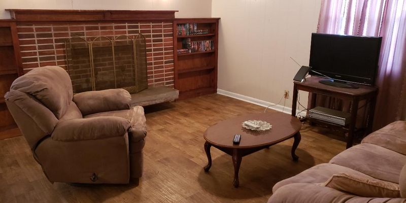 Ozark House: 645 W College St