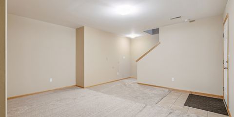 23-167 1894_N_Dubuque_Rd.jpg