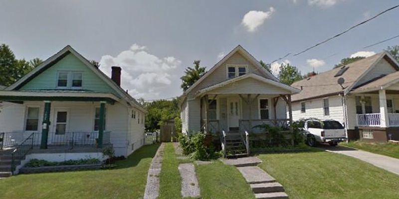 Cincinnati House: 1939 Sterling Avenue