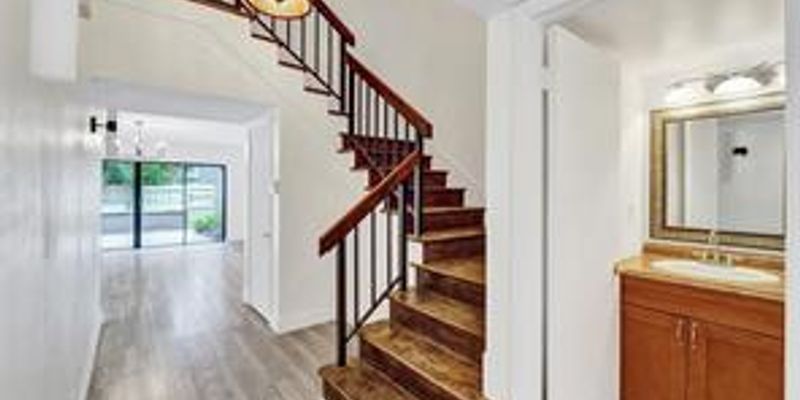 Hollywood House: 103 Heatherbrook Way # 143