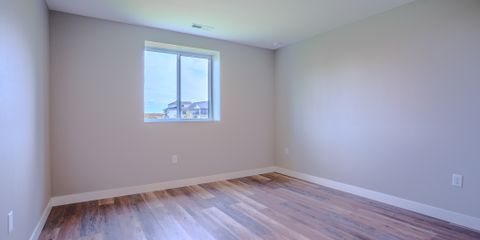 127KinsleyBedroom4.jpg
